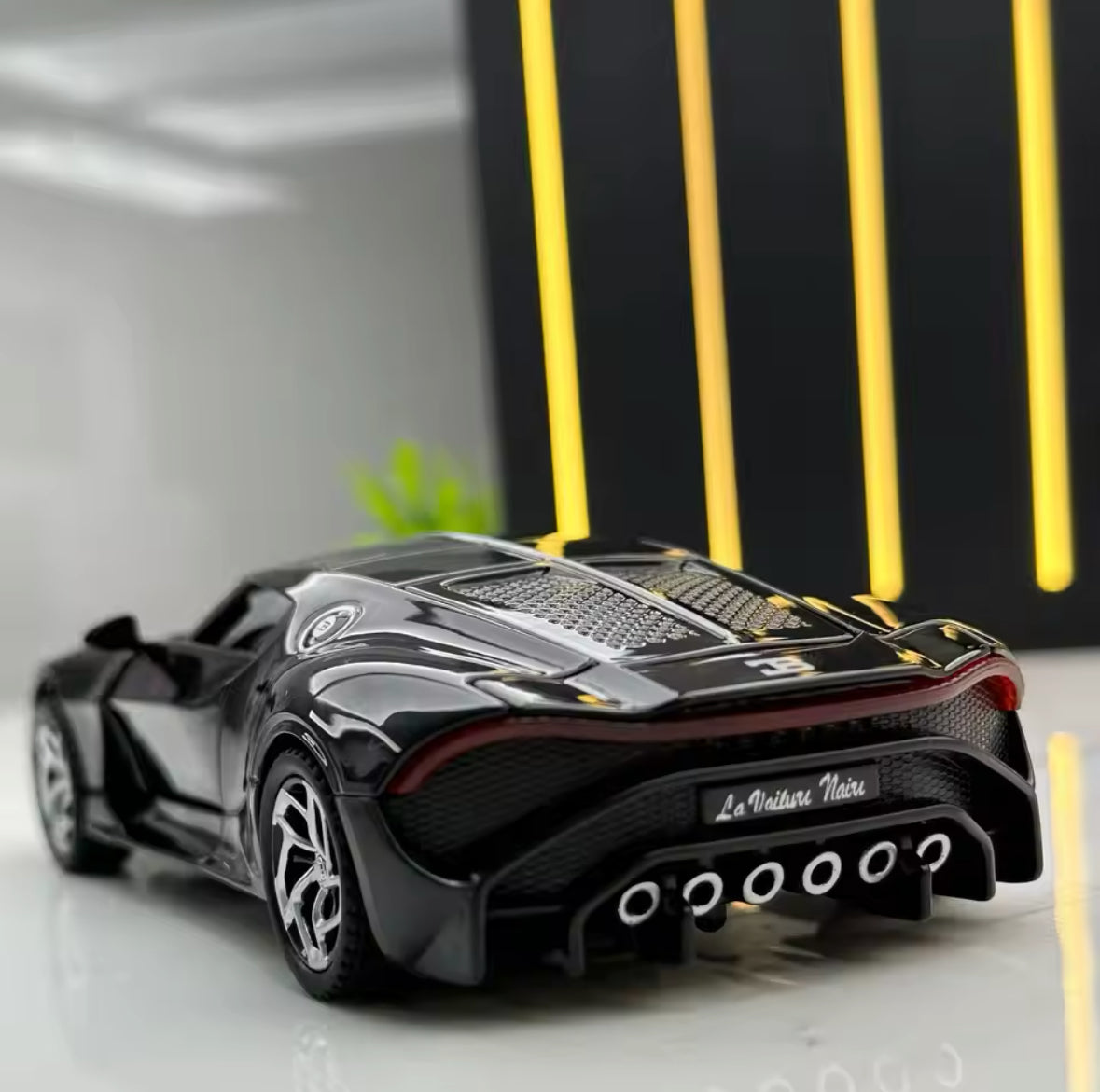 Ultra Precise Bugatti La Voiture Noire Diecast Technology 1:32 Scale